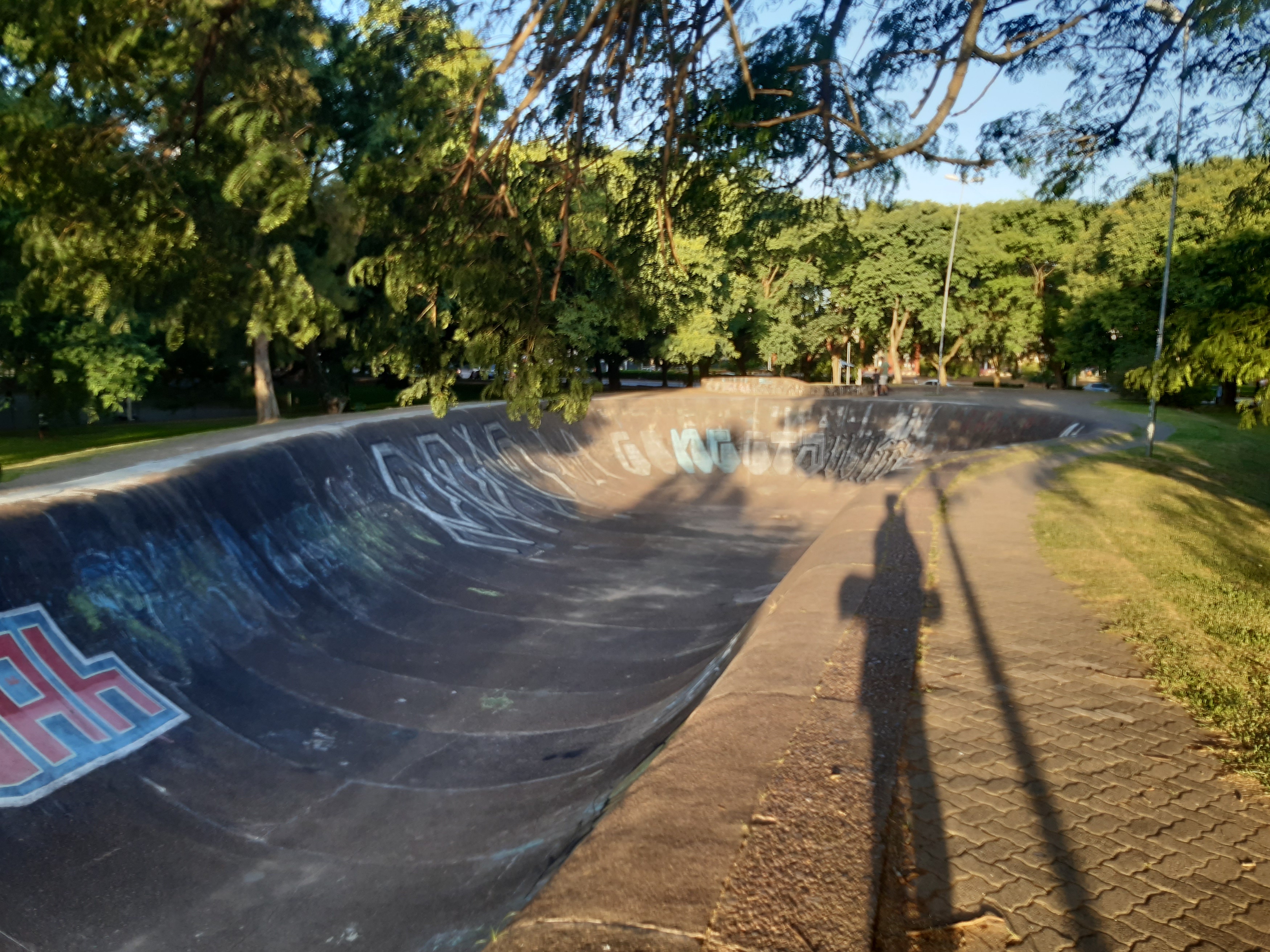 Address Praia de Belas skatepark